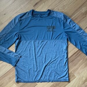 Under Armour Heatgear blue long sleeve "loose fit" shirt size Youth Large